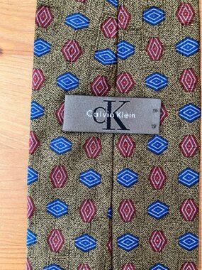 CALVIN KLEIN Men's Silk Tie Hand made in USA Multicolor Green Diamonds